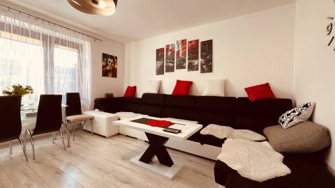  Na predaj 3 izbový byt s vlastným kúrením v Stropkove